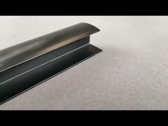 Installatie zonder inspanning Plastic Slatwall Panels Hoge duurzaamheid glad oppervlak