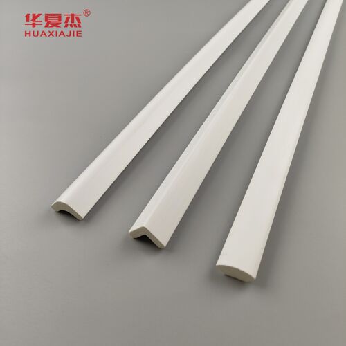 Het laatste nieuws van het bedrijf over PVC decoratieve gietwerk, dat de textuur verbetert door middel van details