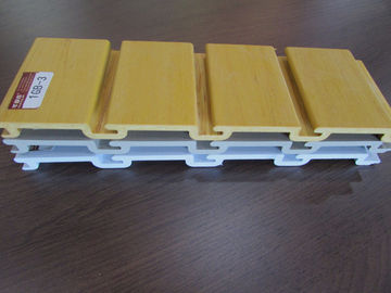 Goede prijs De aangepaste Stevige Plastic Comités van de Latjemuur voor Garage/Supermarkt online