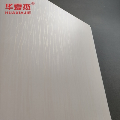 250 mm x 5 mm brandwerende PVC-wandpanelen antiseptisch waterdicht anticorrosief