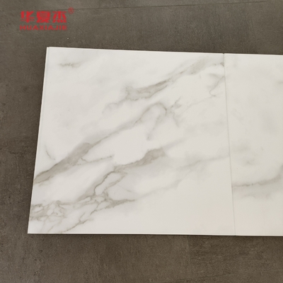 Hoge kwaliteit wit marmer Wpc wandpaneel 600x9mm gelamineerd Wpc board waterdicht gemakkelijk schoon te maken