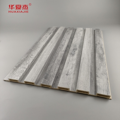 Groothandel Grijze houten ontwerp Fluted Wpc-paneel Wanddecoratie voor thuis Luxe Wpc-wandpaneel