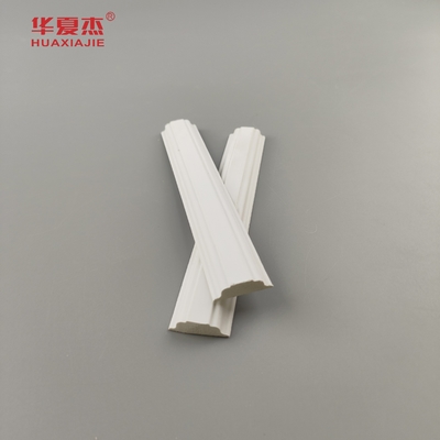 Moderne ontwerp scheiding trim wit vinyl 12 'pvc vorm 22x6mm pvc schuim trim en profiel
