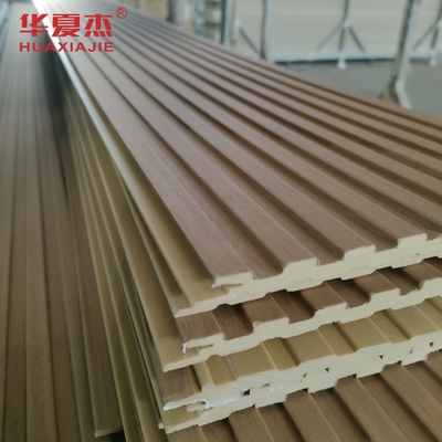 Waterdicht hout-plasticcomposite (WPC) wand- en plafondpaneel voor buitengebruik