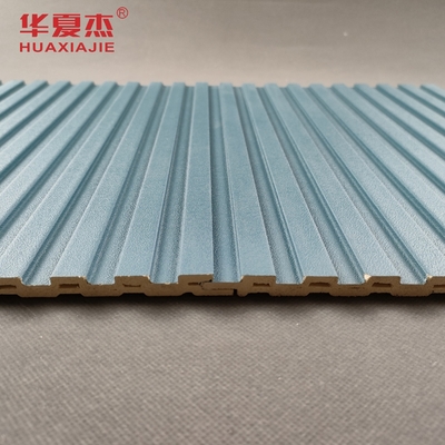 Waterdicht hout-plasticcomposite (WPC) wand- en plafondpaneel voor buitengebruik