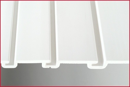 Persoonlijke lengte PVC Slatwall met uitstekende brandwerendheid 4ft en 8ft klaar om te verzenden