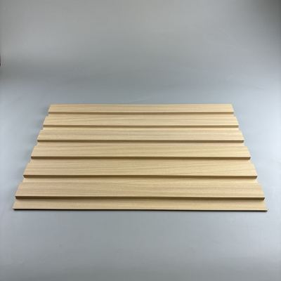 Duurzaam hout plastic composiet co-extrusie WPC gelamineerd wandpaneel voor binneninrichting
