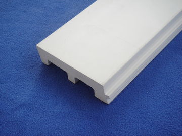 Goede prijs Decoratieve Witte Plastic Begrenzende Raad, Motechte pvc-Plinten 126mm * 32mm online
