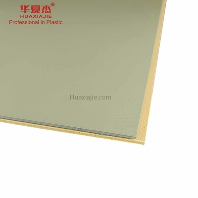 Binnen Binnenlands de Muurcomité 1220mm X 2440mm van Decoratiewpc voor het Leven Pop Zaal
