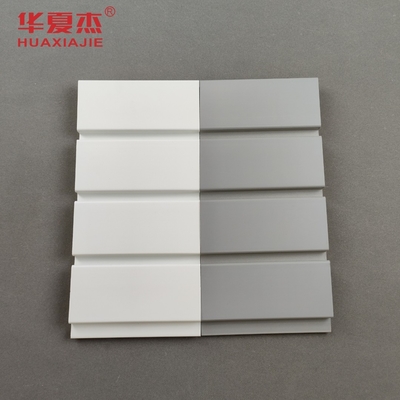 Goede prijs De Comités van pvc Slatwall van de brandweerstand de Weerstand van Matte Texture With Excellent Chemical online