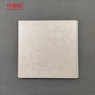 Nieuw ontwerp PVC wandpaneel gelamineerd PVC plafondpaneel waterdicht materiaal