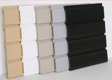 Goede prijs 17g / Comités van Pvc Slatwall van cm de Wasbare, Pvc-de Vertoning van de Latjeraad voor Garage online