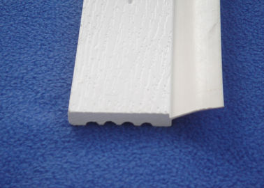 Goede prijs Van het Eindepvc van de garagedeur de Versieringsafgietsel, de Witte pvc-Tochtstrip van de Garagedeur online